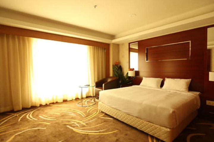 Room 16 of 71