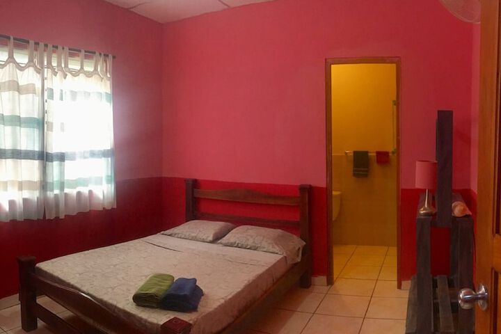 Room 6 of 16