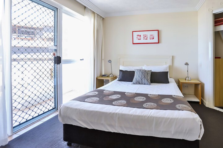 Room 6 of 45