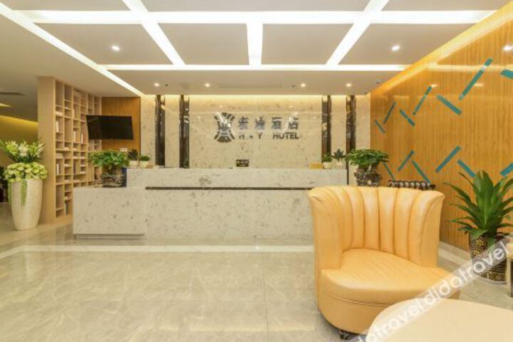Hotel Interior 17 of 32