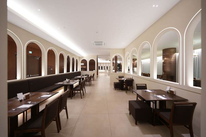 Dining 80 of 115