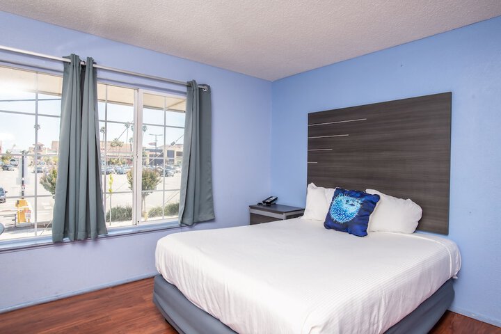 2 Double Beds (8 of 26)
