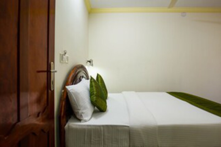 Room 8 of 43