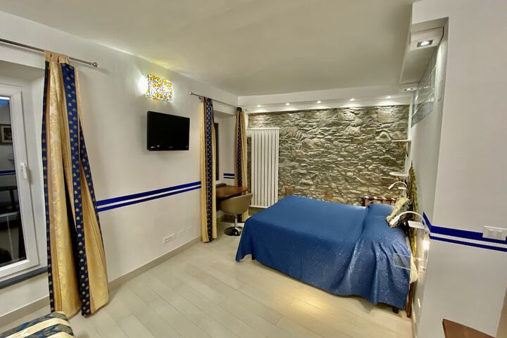Room 49 of 190