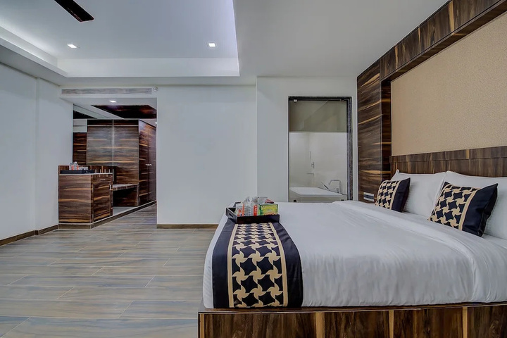 Room 5 of 24