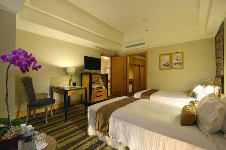 Room 14 of 44