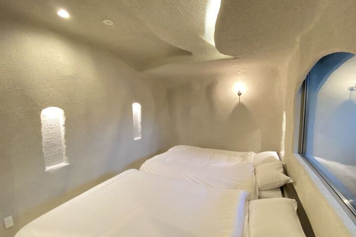 Room 11 of 51
