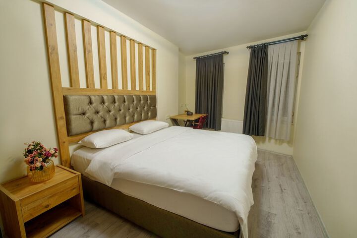 Room 10 of 60