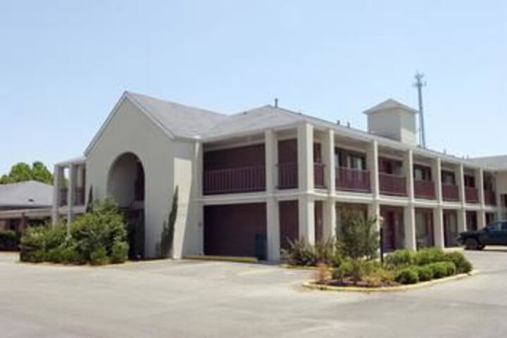 Photo of Hotel Macon MS Hwy 45