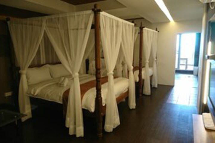 Room 19 of 44