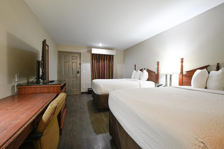 Room 13 of 31