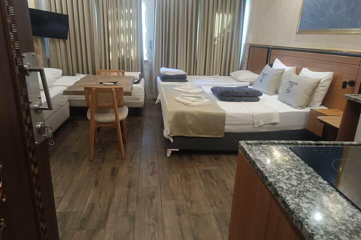 Room 46 of 170