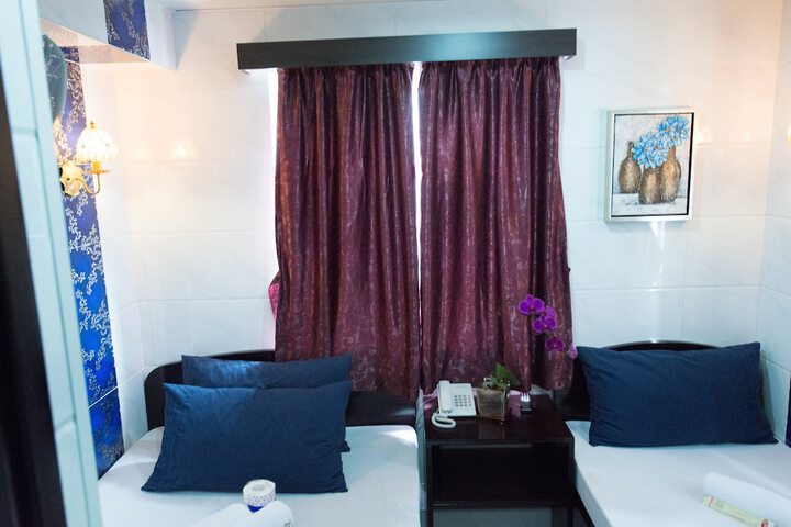 Room 19 of 42