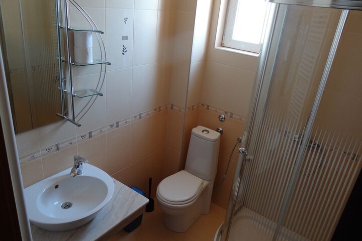 Room 16 of 21