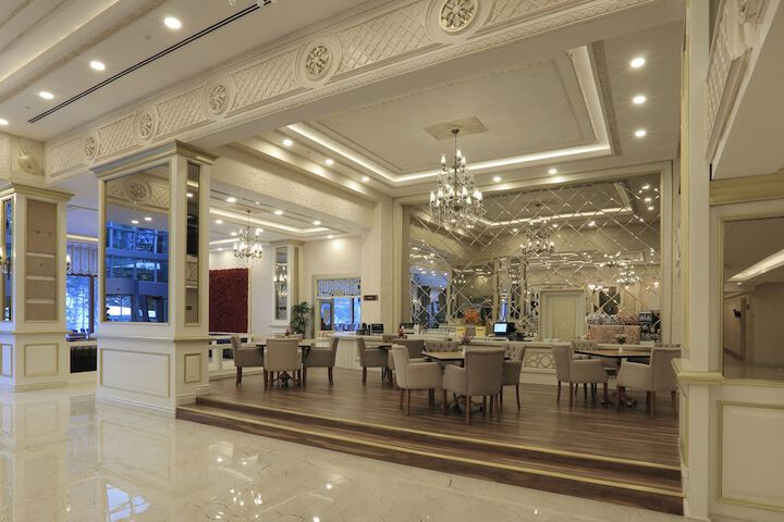 Hotel Interior 5 of 171