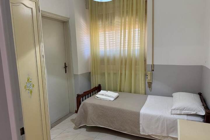 Room 14 of 45