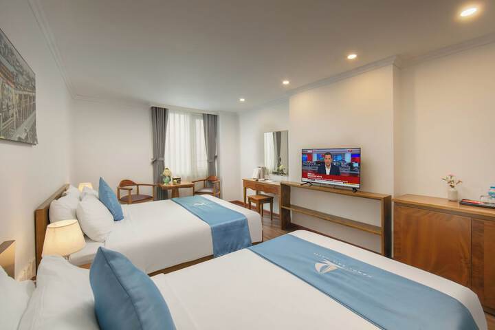 Room 10 of 72