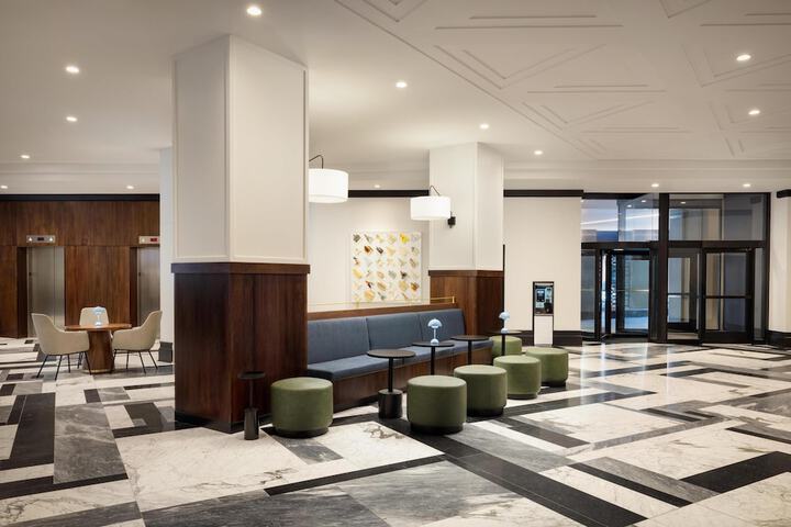 Entrance & Lobby