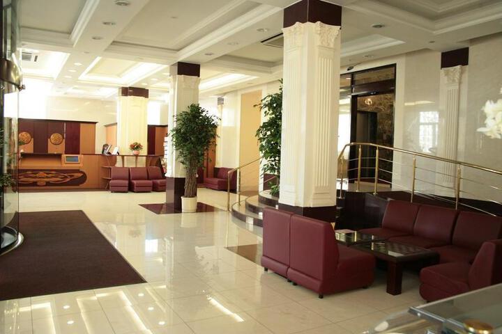 Warsaw Hotel