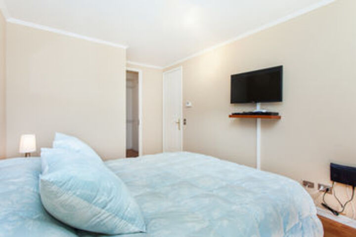 Room 8 of 31