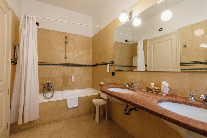 Bathroom Interior Photo