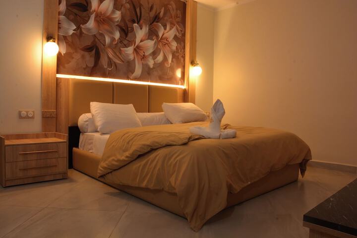 Room 3 of 13