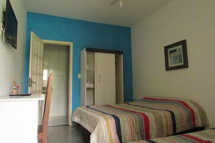 Room 8 of 31