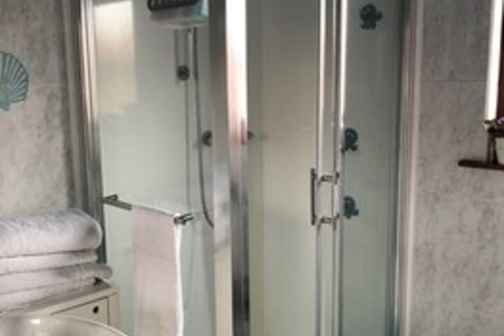 Room 5 of 22
