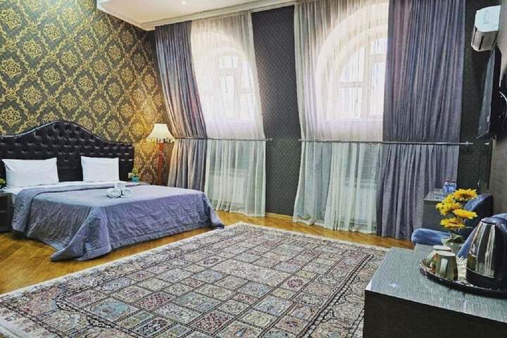 Room 43 of 70