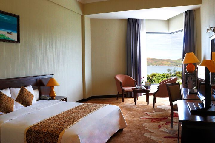 Room 10 of 39