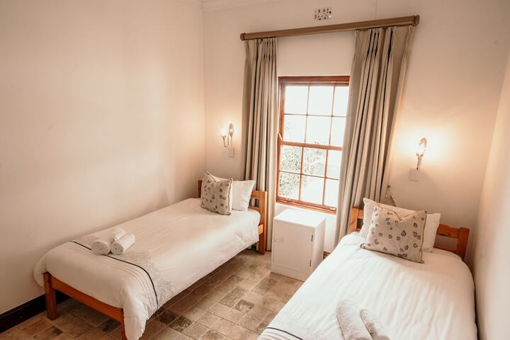 Room 9 of 231
