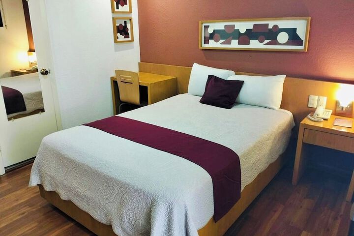 Room 7 of 34