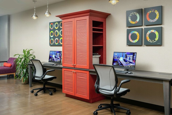 Business Center 96 of 108