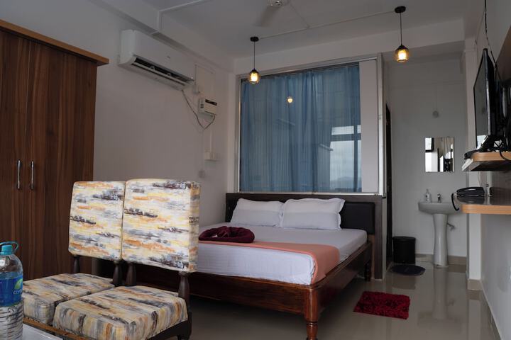 Room 32 of 86