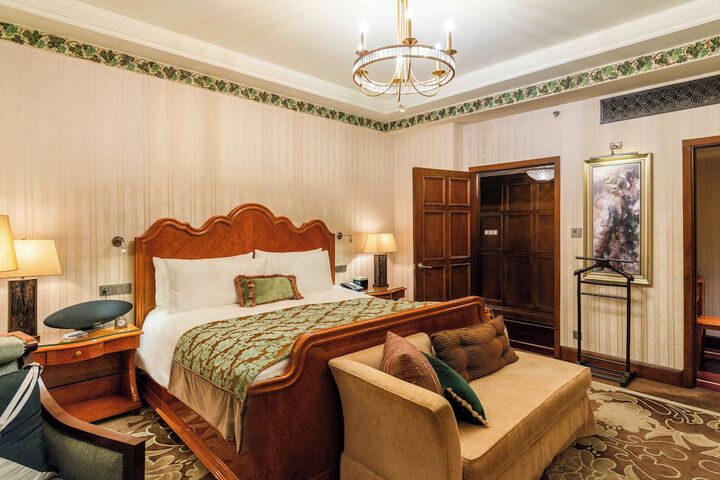 Room 56 of 182