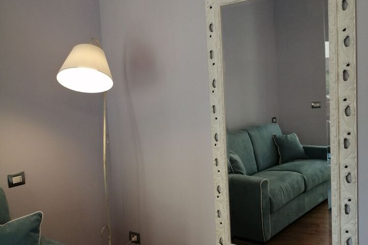 Room 6 of 68