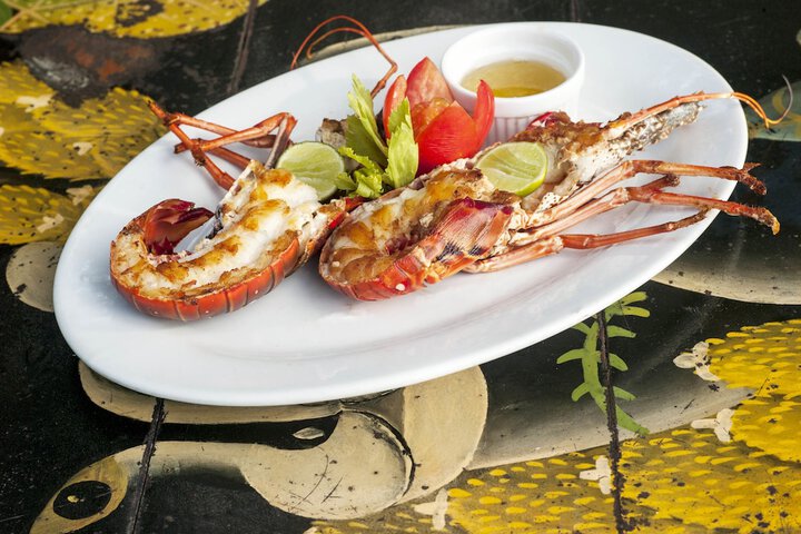 Dining 40 of 71