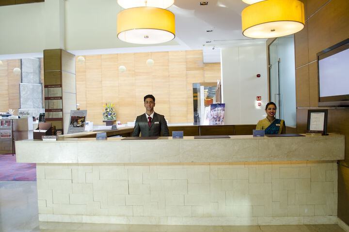Check-in/check-out kiosk