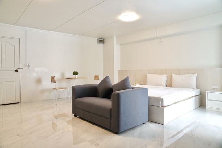 Room 26 of 60