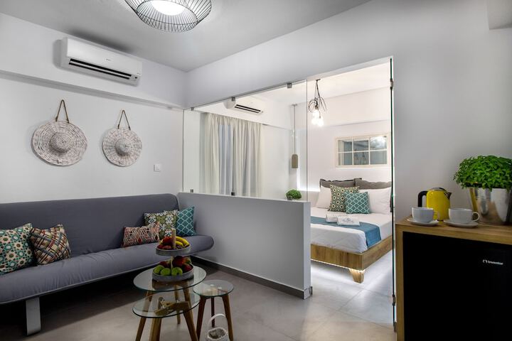 Room 14 of 132