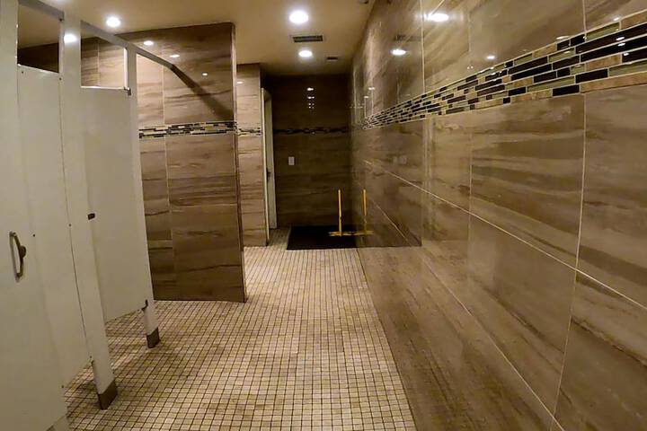 Room 13 of 25