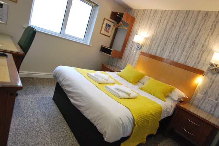 Room 17 of 72