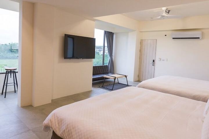 Room 5 of 48