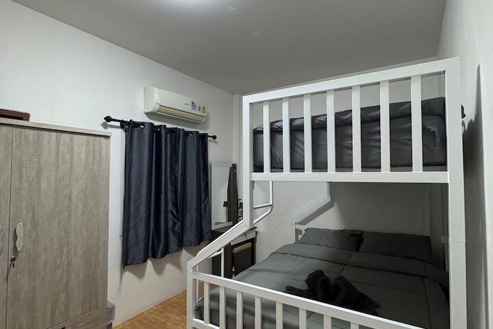 Room 9 of 56