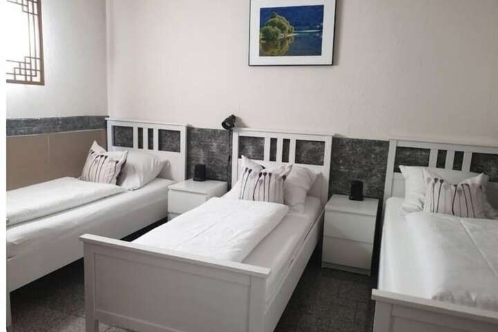 Room 7 of 17