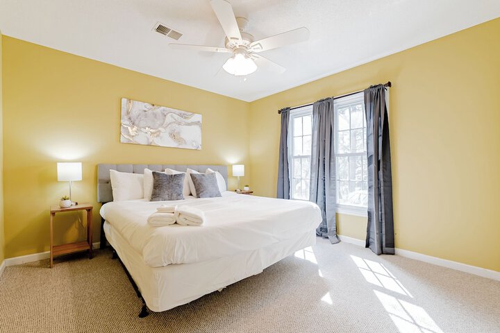 Room 12 of 40