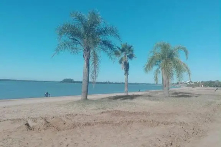 Beach 6 of 14