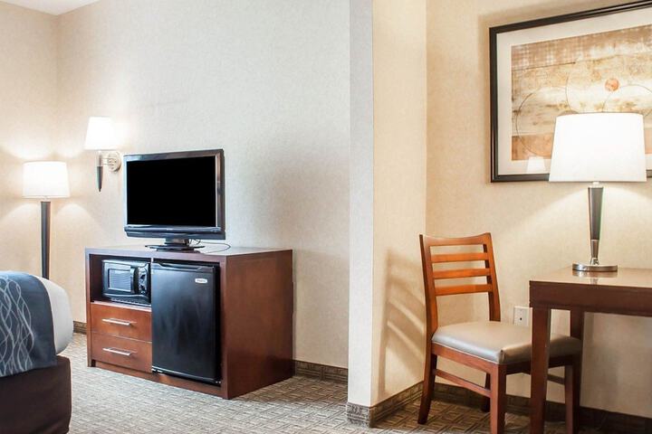 Room 8 of 27