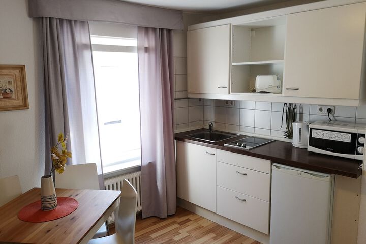 Room 42 of 145