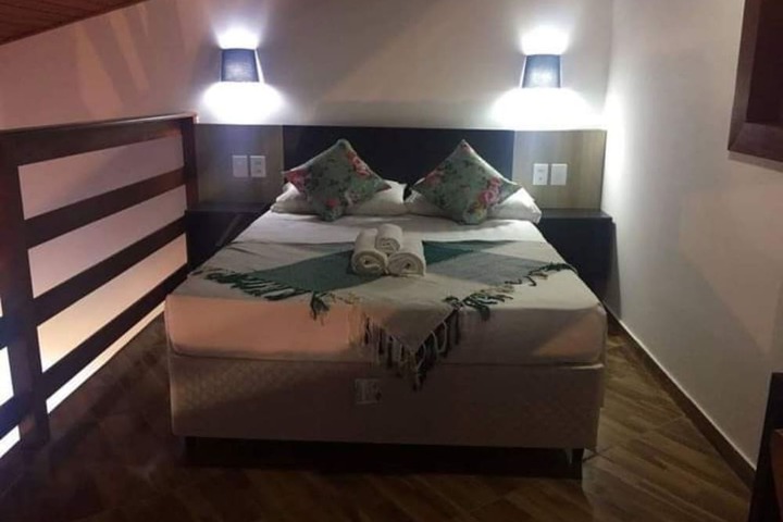 Room 13 of 40